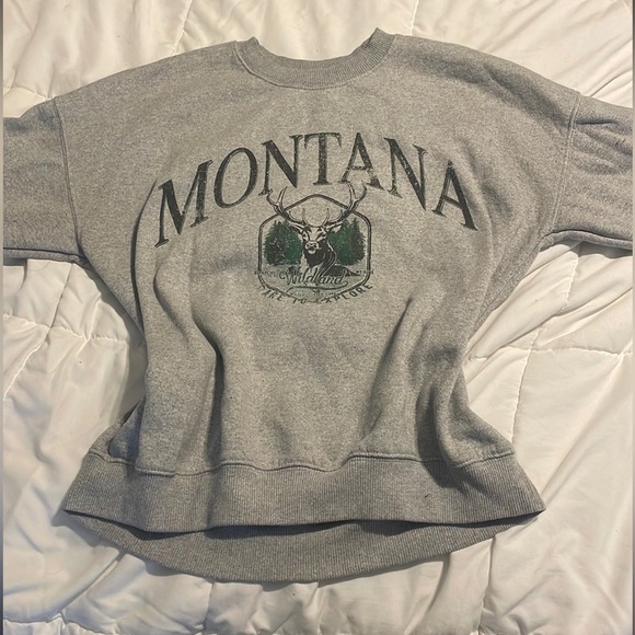 TILLYS FULL TILT MONTANA GREY WOMENS SMALL CREWNECK CUTE DEER GREEN GRAPHIC - Picture 2 of 6